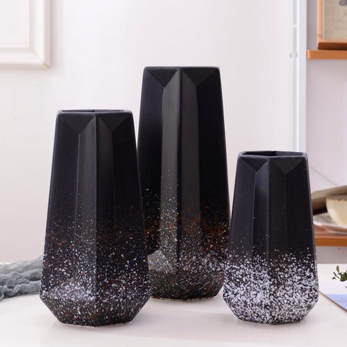 Cove Onyx Modern 3 Piece Vase Set by Plustens